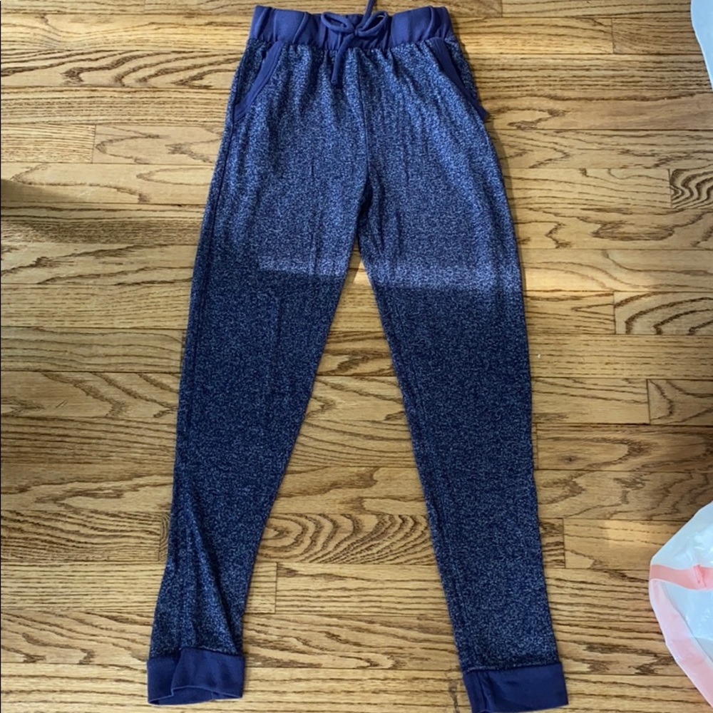 navy joggers